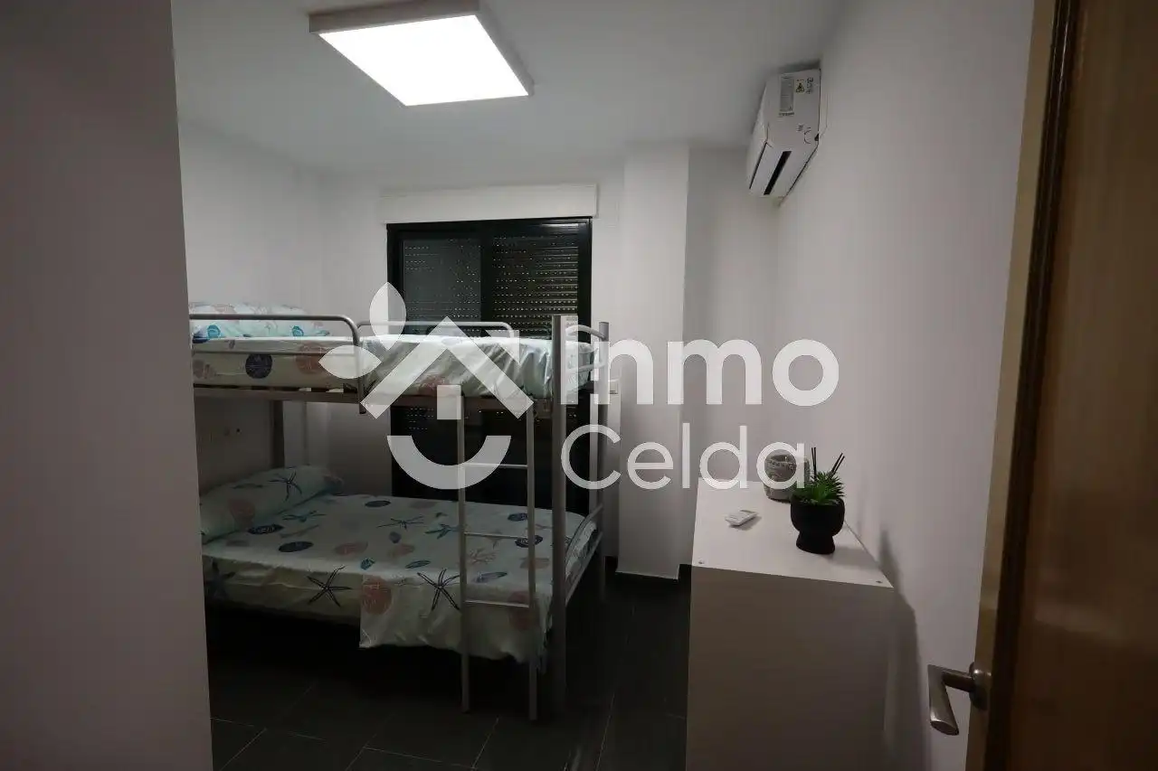 Casa adosada en venta en Chiva con Aire acondicionado, Calefacción y Terraza