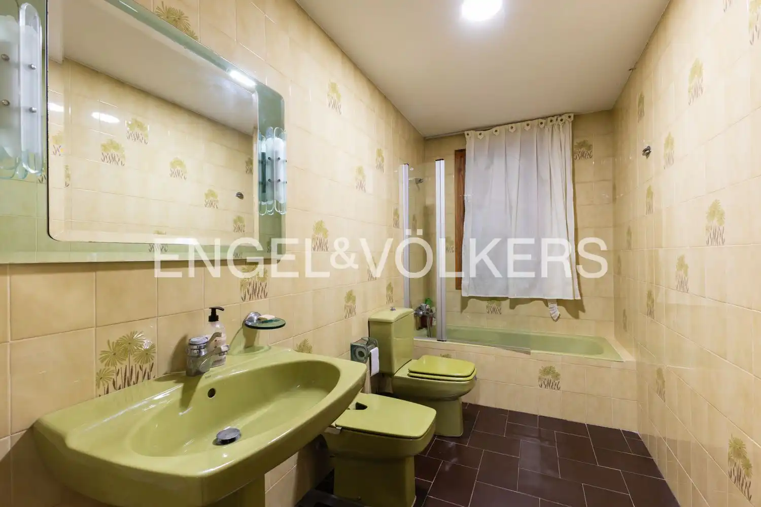 Baño de Casa o chalet en venta en Chiva con Aire acondicionado, Calefacción y Jardín privado