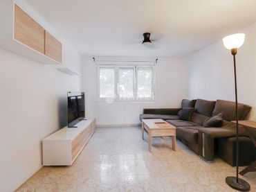 Flat with lift for sale in Bellvitge - El Gornal - Granvia LH