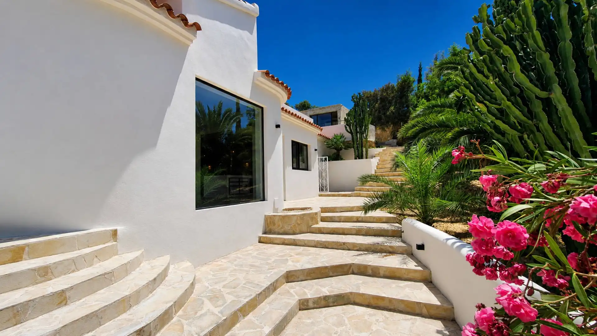 Vista exterior de Casa o xalet en venda en Jávea / Xàbia amb Aire condicionat, Calefacció i Jardí privat