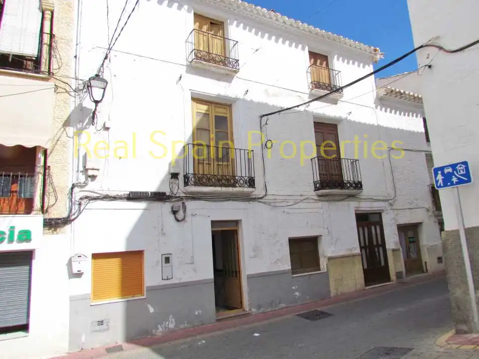 Terraced house with terrace for sale in Vélez-Rubio
