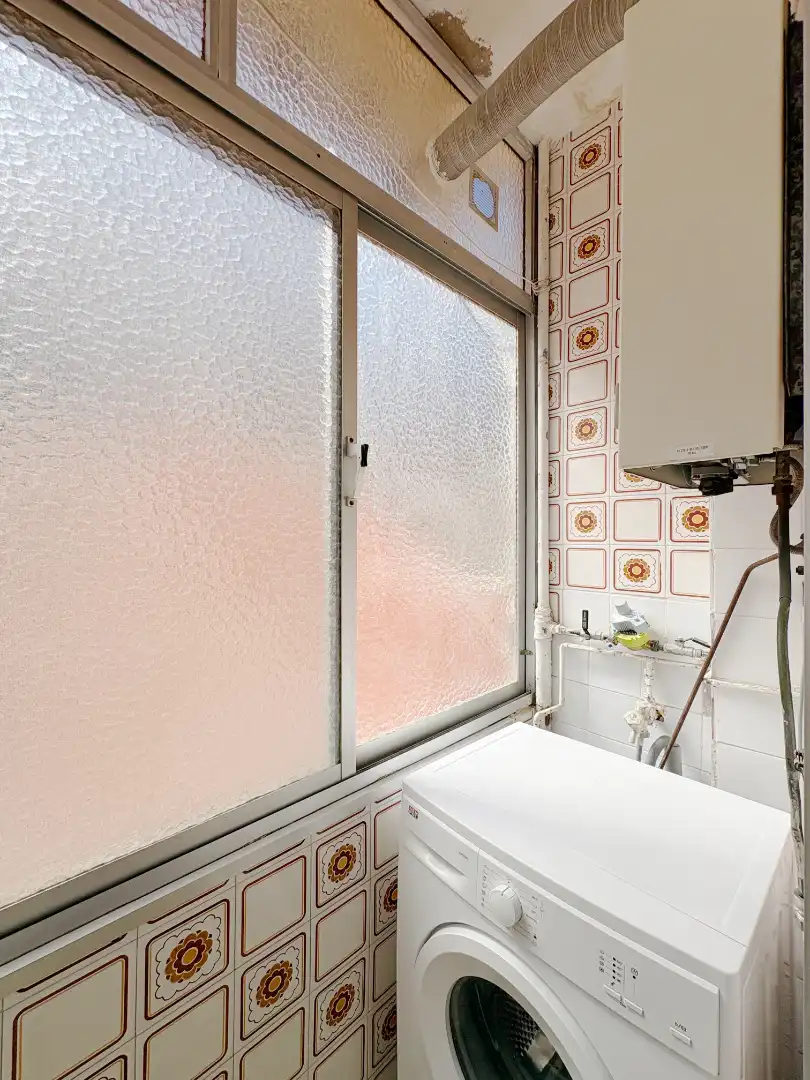 Badezimmer von Wohnung zum Verkauf in Alicante / Alacant mit Klimaanlage, Heizung und Möbliert