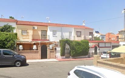 Casa adosada en venda a Pz Doña Rosa, Nuevo Bulevar