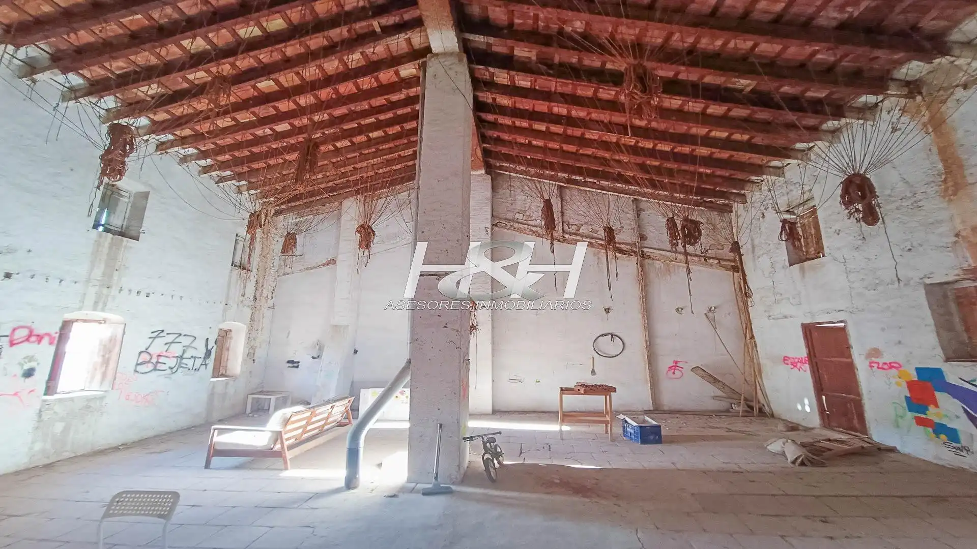 Houses for sale in Valencia  with Heating, Private garden and Terrace
