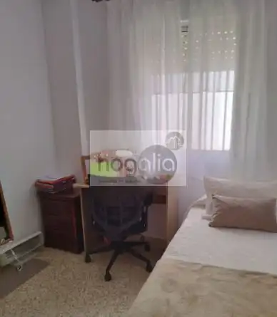 Habitación de Piso de alquiler en Sevilla con Aire acondicionado, Amueblado y Balcón