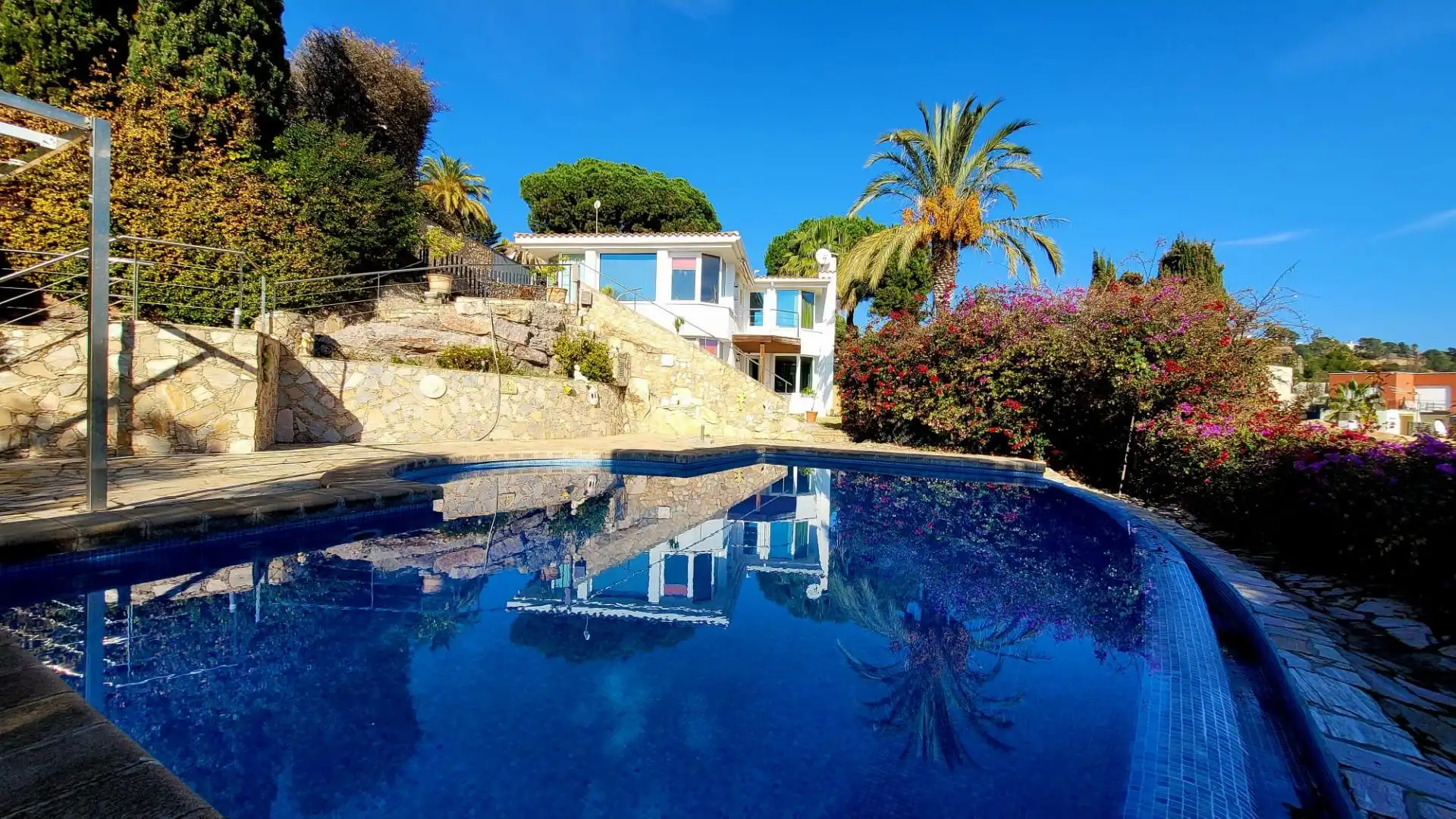 Chalet con terraza en venta en Montgoda, imagen 2