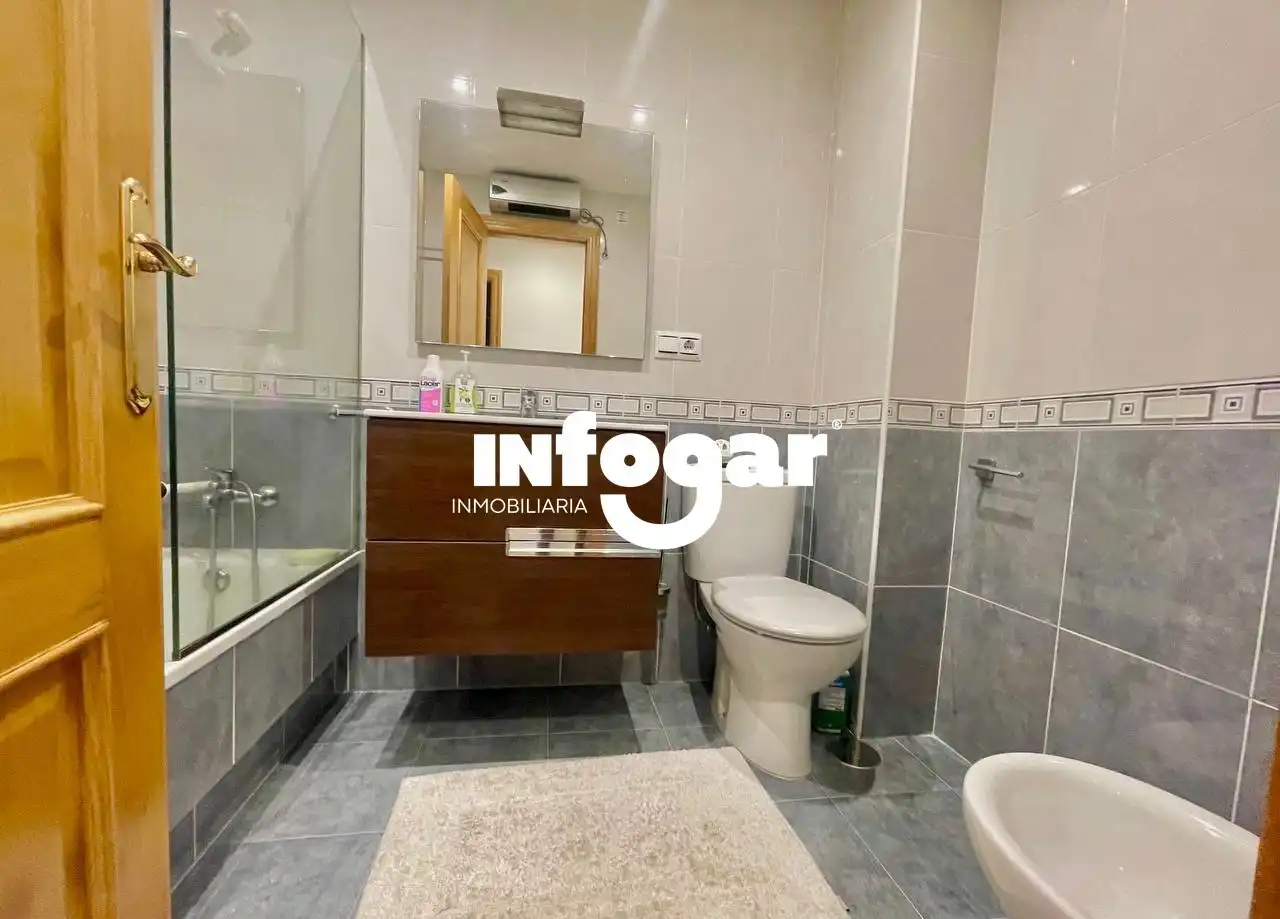 Bathroom of Flat for sale in A Guarda    with Heating, Storage room and Furnished