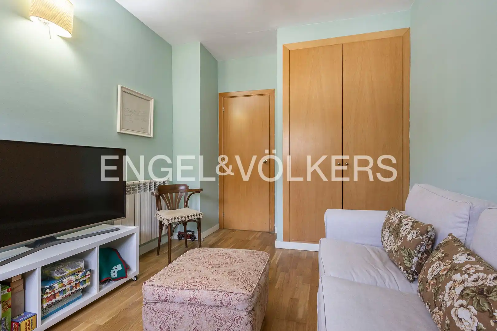 Sala de estar de Apartamento en venta en Sant Feliu de Llobregat con Aire acondicionado, Calefacción y Jardín privado