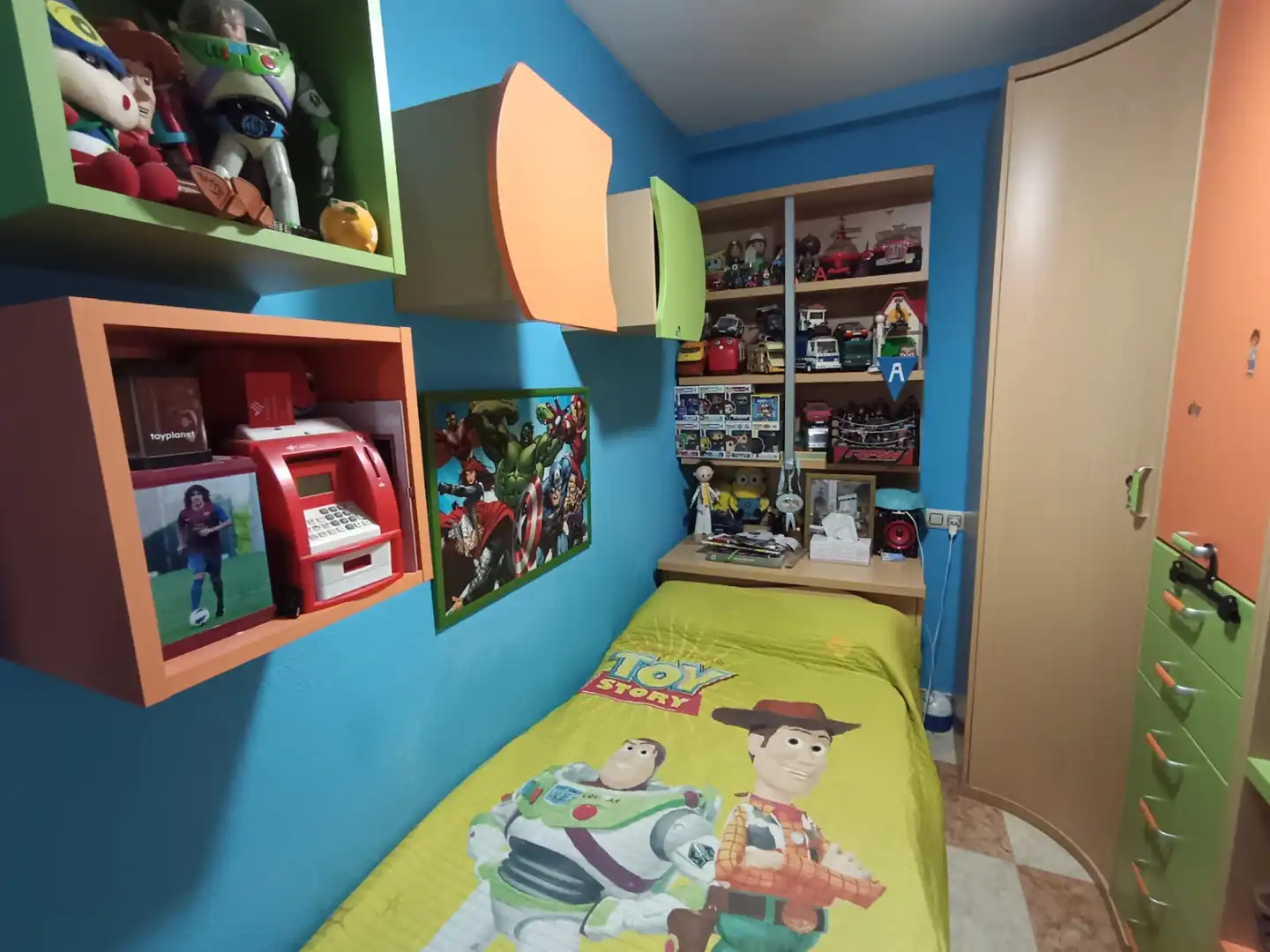 Schlafzimmer von Einfamilien-Reihenhaus zum Verkauf in Jaén mit Klimaanlage, Heizung und Terrasse