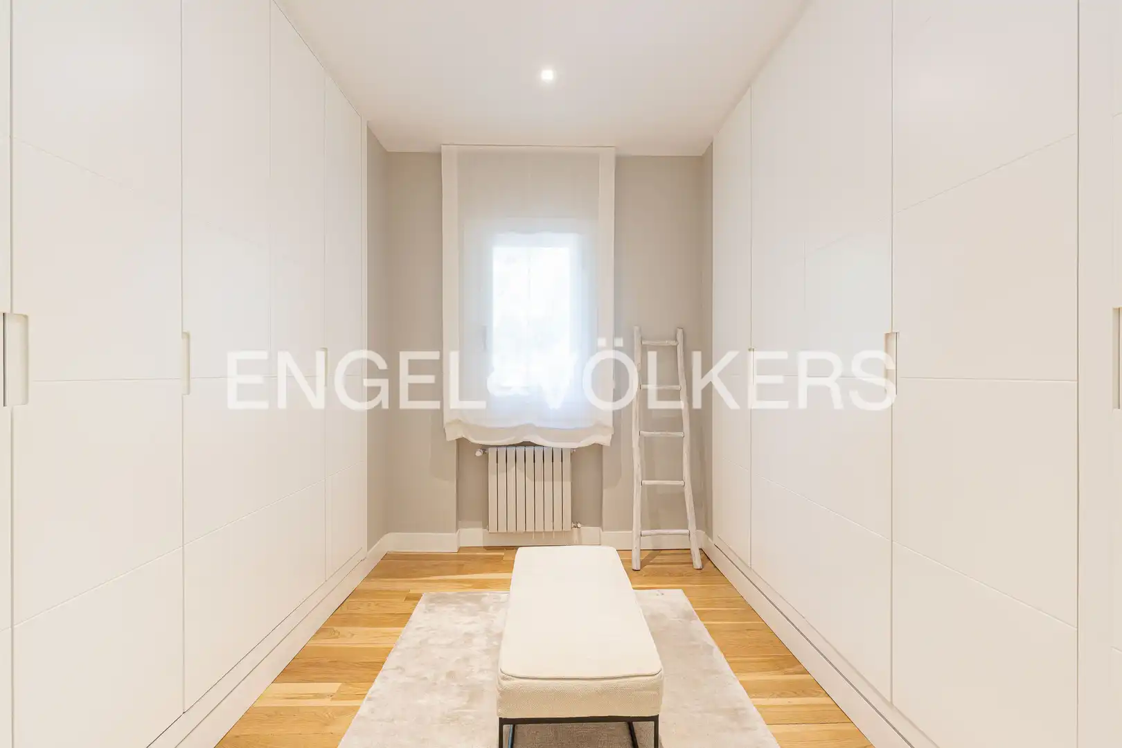 Comedor de Casa o chalet en venta en Boadilla del Monte con Aire acondicionado, Calefacción y Jardín privado