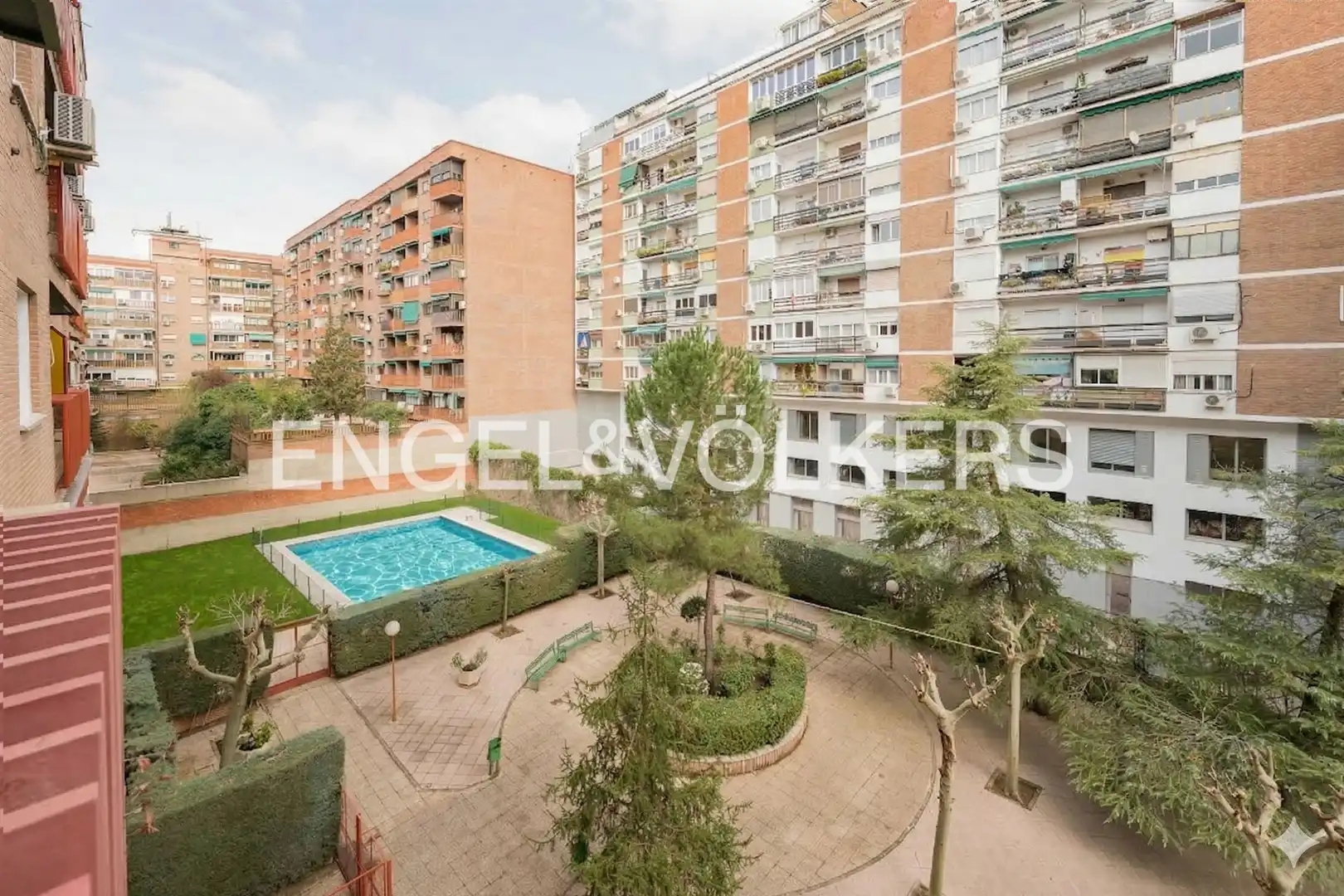 Exterior view of Flat for sale in Madrid  with Air Conditioner, Heating and Private garden