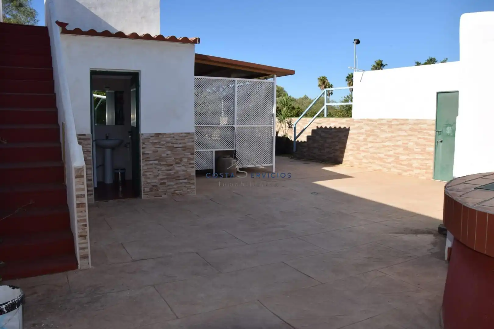Terrassa de Finca rústica en venda en Gibraleón amb Aire condicionat, Terrassa i Piscina