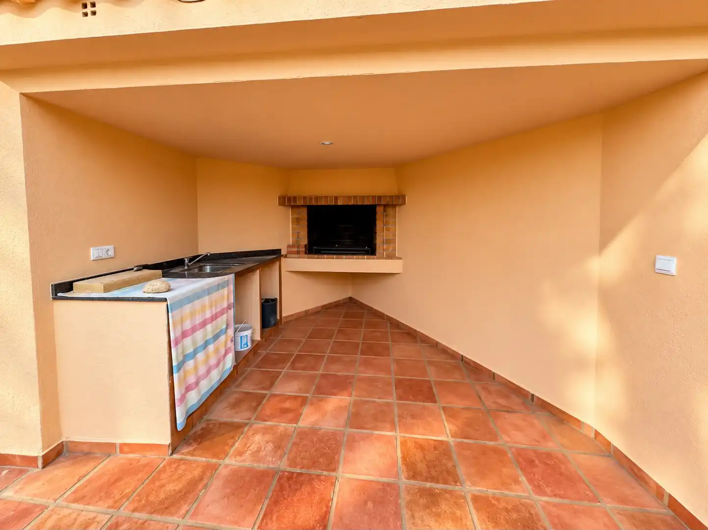 Detached house with terrace for sale in Avinguda d'Amèrica, imagen 9
