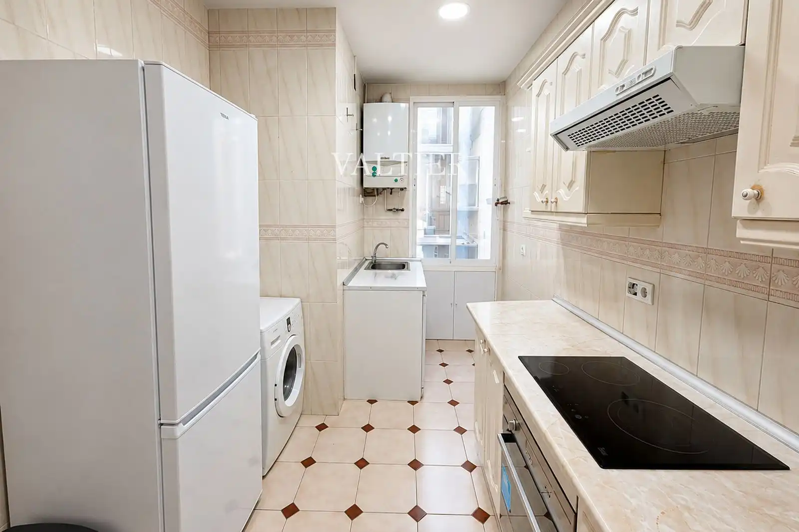 Cocina de Piso de alquiler en Madrid con Amueblado
