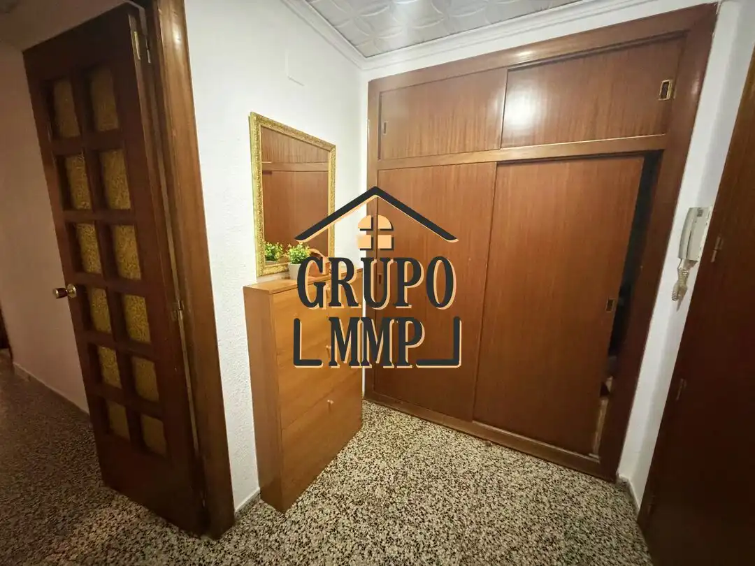 Vista exterior de Piso en venta en Castellón de la Plana / Castelló de la Plana con Aire acondicionado, Calefacción y Amueblado