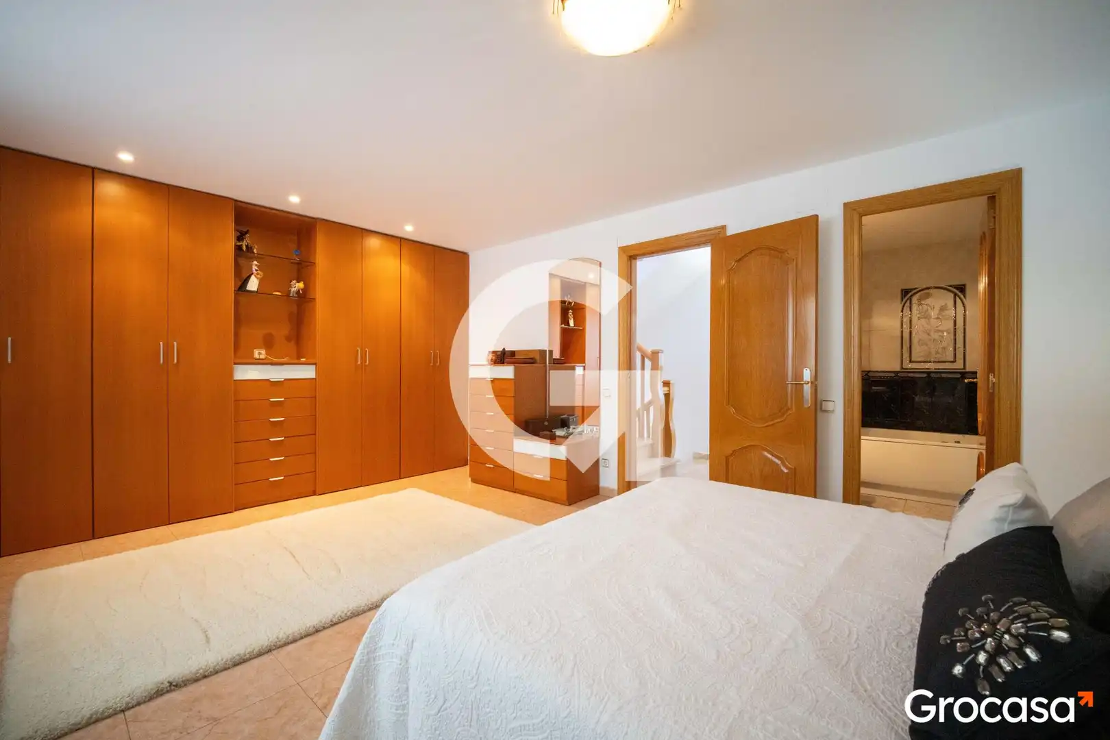Habitación de Casa adosada en venta en Mataró con Aire acondicionado, Calefacción y Jardín privado