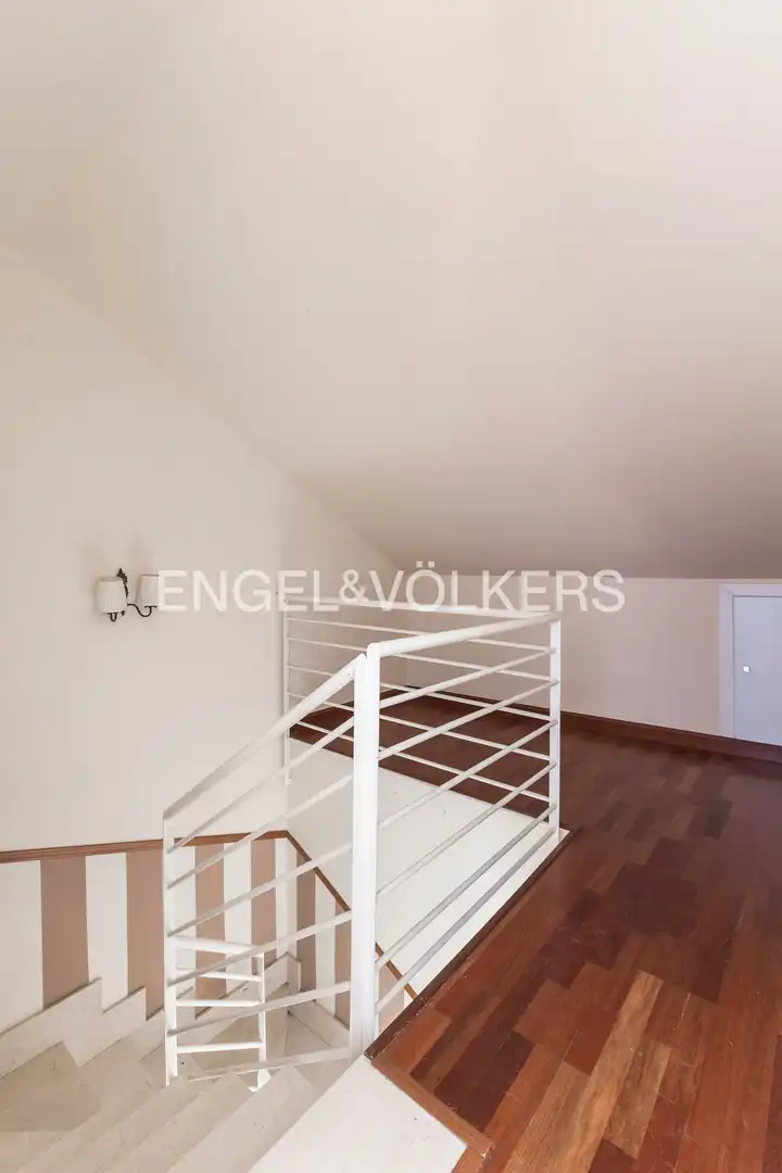 Balcony of Detached homes for sale in Paracuellos de Jarama  with Air Conditioner, Heating and Private garden