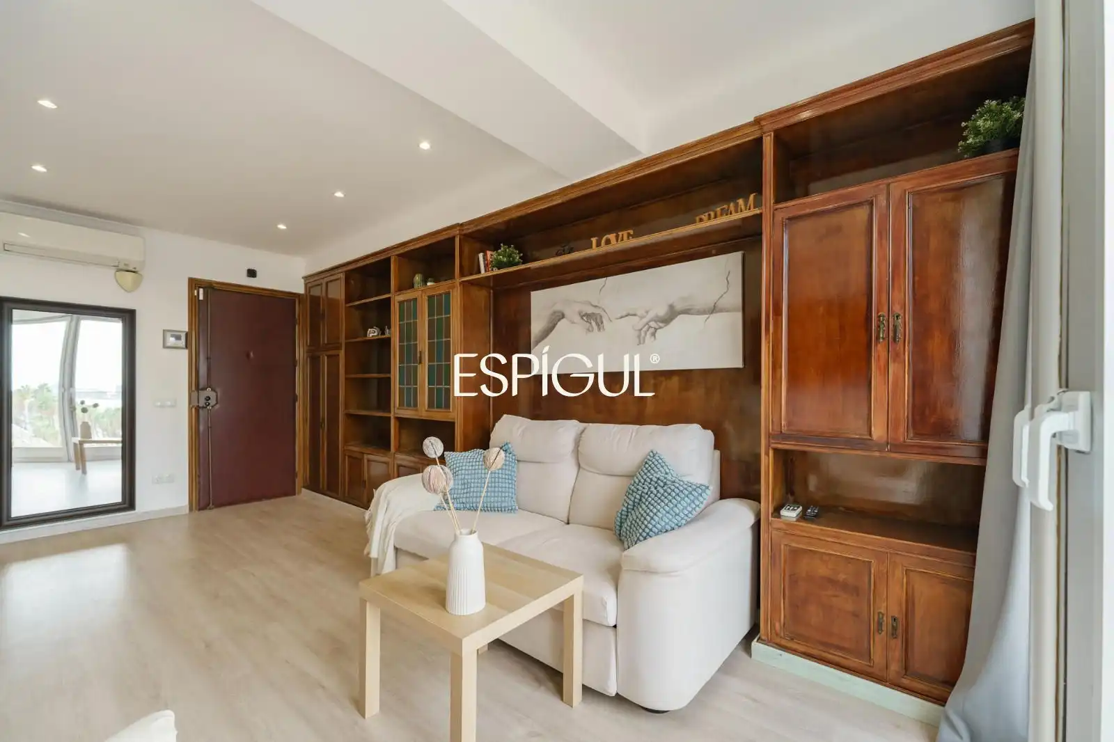 Sala d'estar de Pis en venda en Ciutat Vella