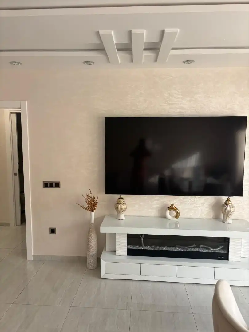 Sala d'estar de Casa o xalet en venda en Figueres amb Aire condicionat, Calefacció i Jardí privat