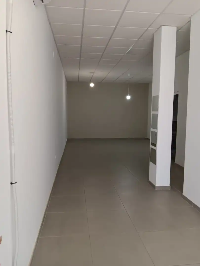 Geschaftsraum zur Miete in Almensilla