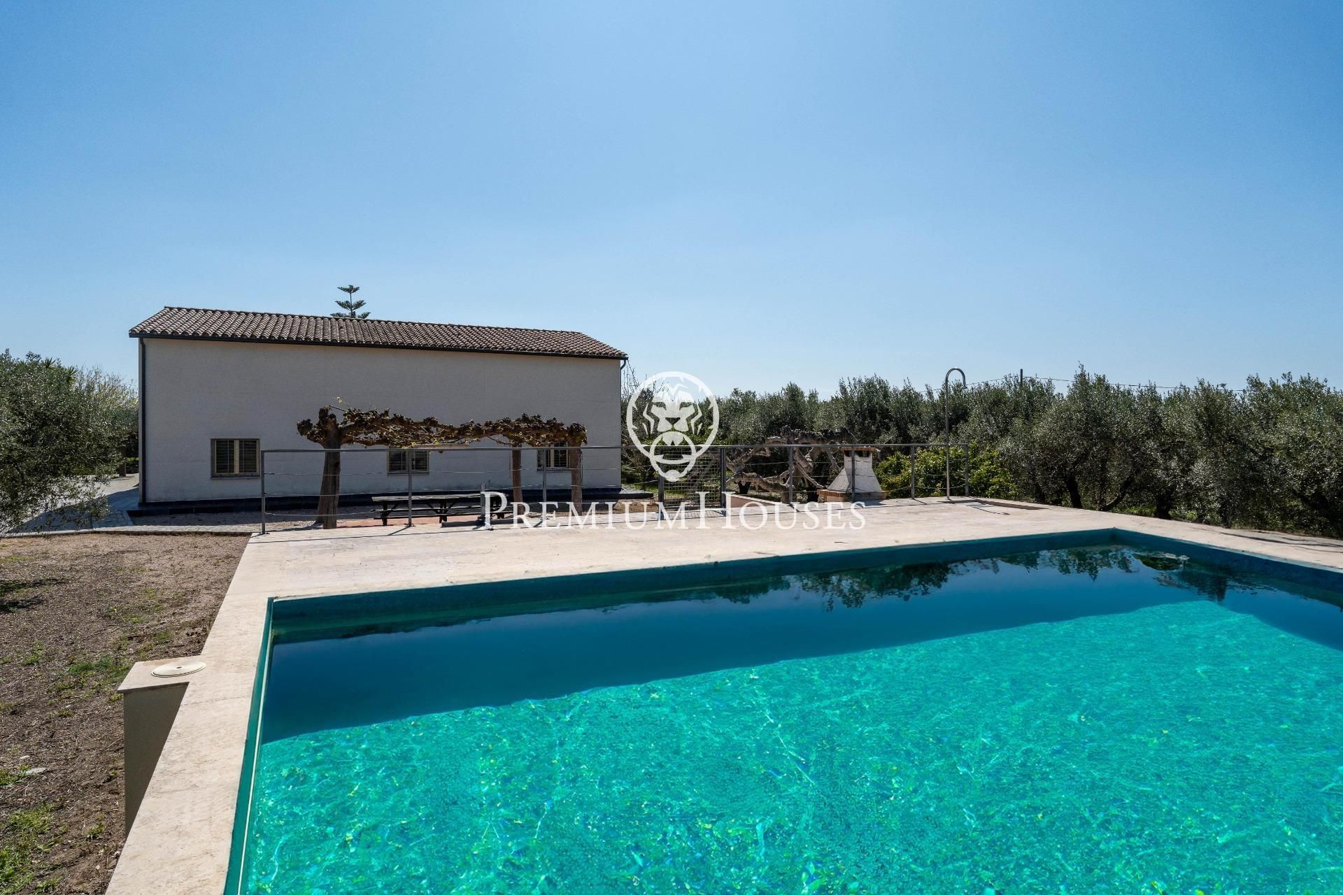 Piscina de Casa o xalet en venda en Riudoms amb Calefacció, Jardí privat i Terrassa