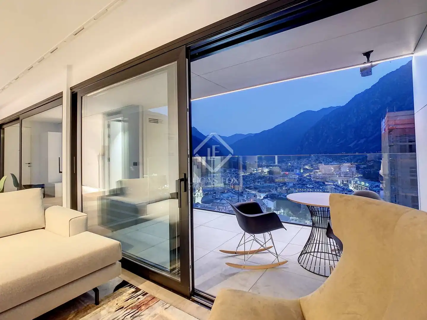 Terrace of Attic for sale in Madrid  with Air Conditioner, Heating and Terrace