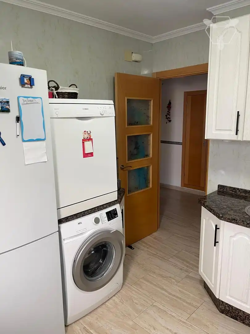 Cuina de Pis en venda en Huelva amb Aire condicionat, Terrassa i Moblat
