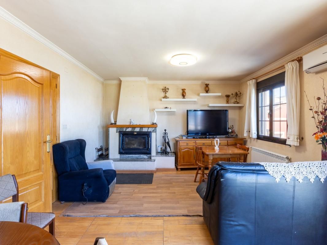 House or chalet for sale in C. Antonio Bartual, Utiel