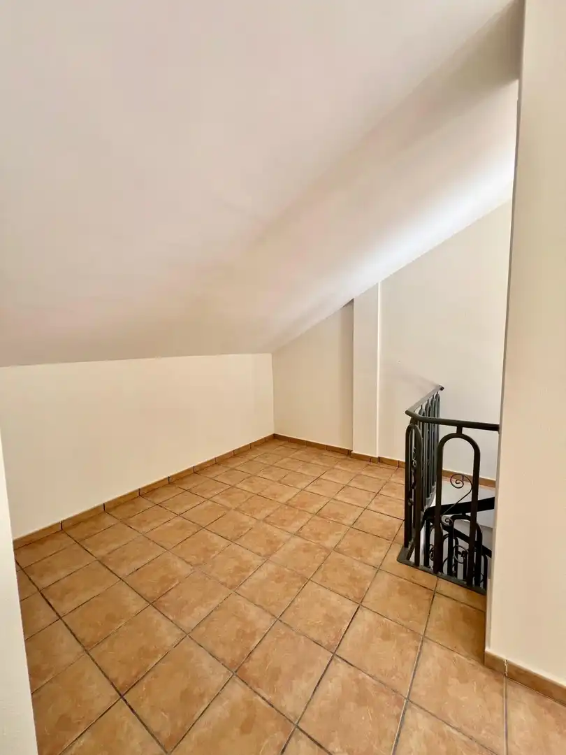 Flat for sale in Cadrete, Zaragoza