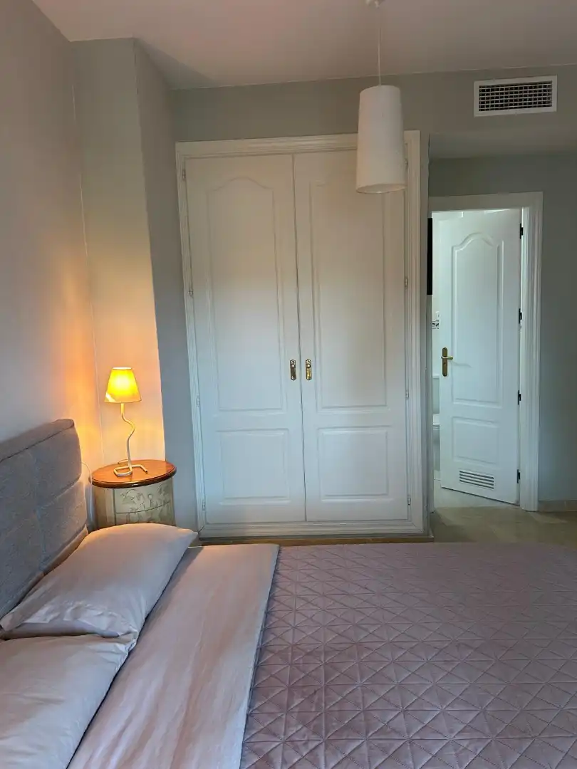 Dormitori de Apartament en venda en Manilva amb Aire condicionat, Terrassa i Traster