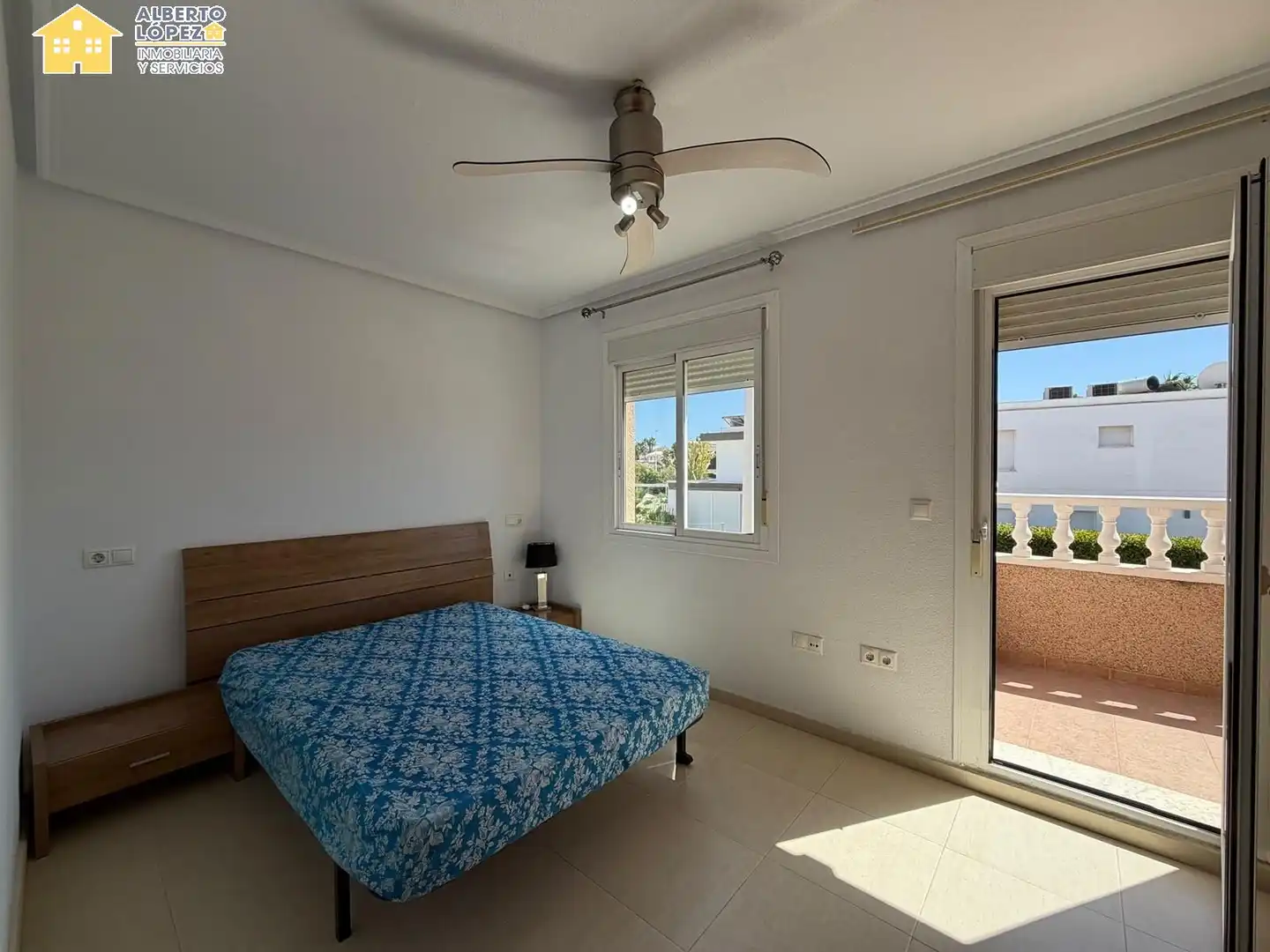 Habitación de Casa o chalet de alquiler en Santa Pola con Terraza, Amueblado y Alarma