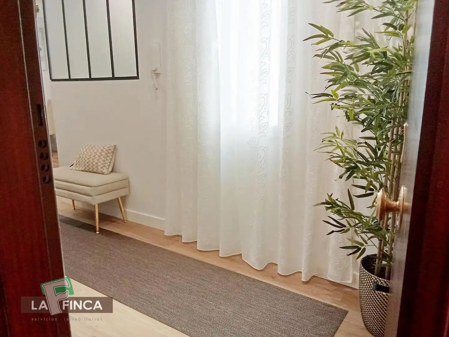 Habitación de Piso en venta en Oviedo  con Calefacción y Terraza