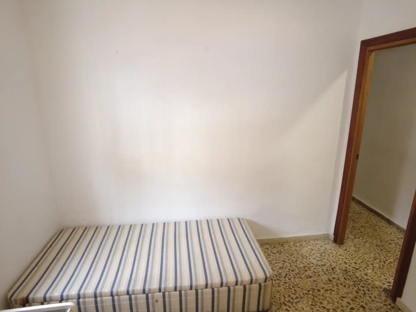 Habitación de Piso en venta en Marbella con Amueblado y Balcón