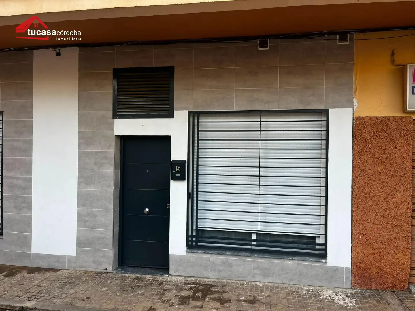 Vista exterior de Apartament en venda en Córdoba amb Aire condicionat i Moblat