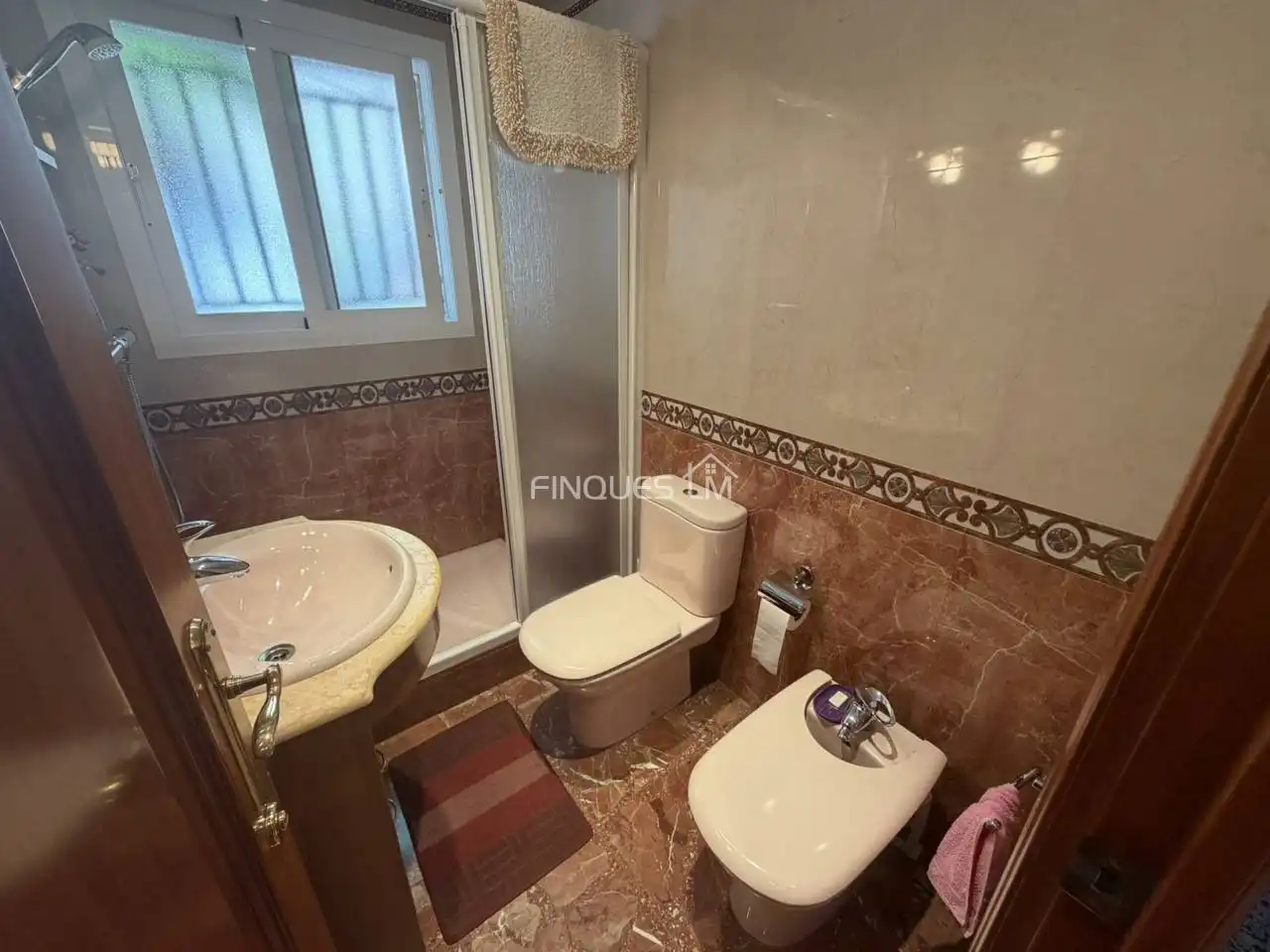 Bany de Casa o xalet en venda en Tordera amb Jardí privat, Terrassa i Piscina comunitària