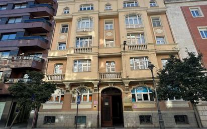 Exterior view of Flat for sale in Valladolid Capital  with Air Conditioner