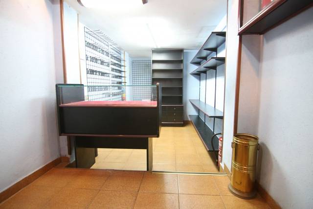 Local comercial en Alquiler en La Txitxarra - Murrieta - Parke Santurtzi