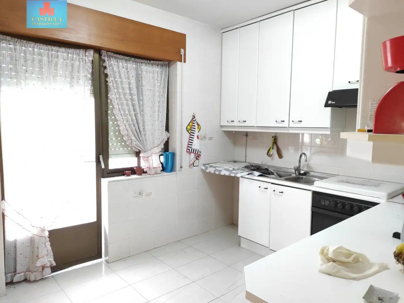 Cocina de Casa o chalet en venta en Velayos con Terraza, Trastero y Amueblado