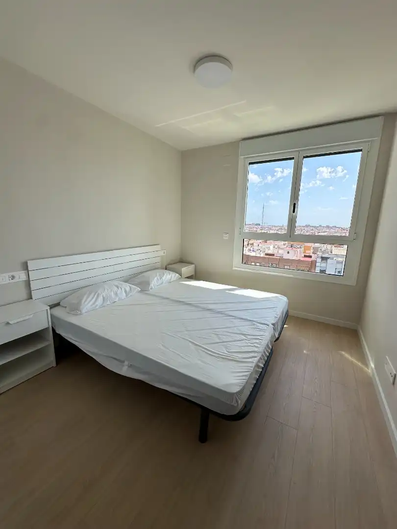 Habitación de Piso de alquiler en Valencia con Aire acondicionado, Calefacción y Jardín privado