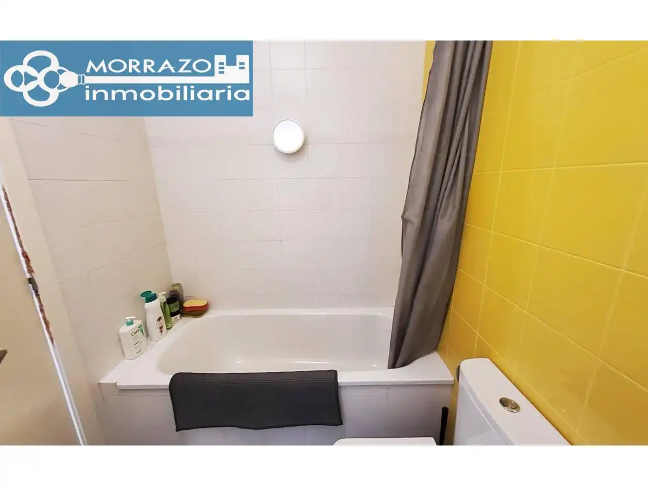 Baño de Dúplex en venta en Bueu con Calefacción, Terraza y Trastero