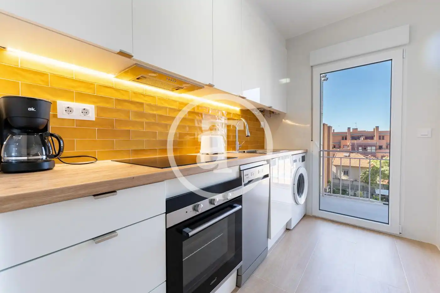 Cocina de Piso de alquiler en Madrid con Aire acondicionado, Calefacción y Amueblado