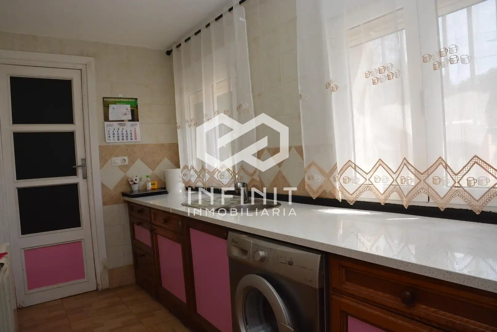 Cocina de Casa o chalet en venta en Valdeaveruelo con Calefacción, Jardín privado y Terraza