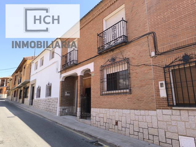 Casa-chalet en Venta en Calle San Miguel, 10 en La Puebla de Montalbán