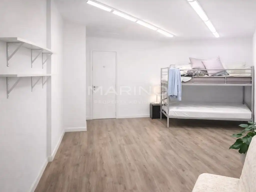 Habitación de Piso en venta en Barcelona con Aire acondicionado, Terraza y Amueblado
