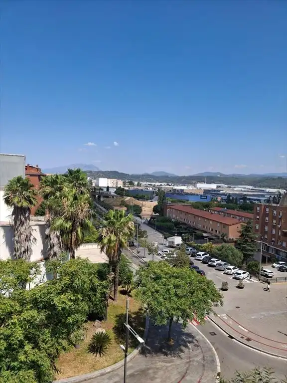 Vista exterior de Pis en venda en Sant Andreu de la Barca
