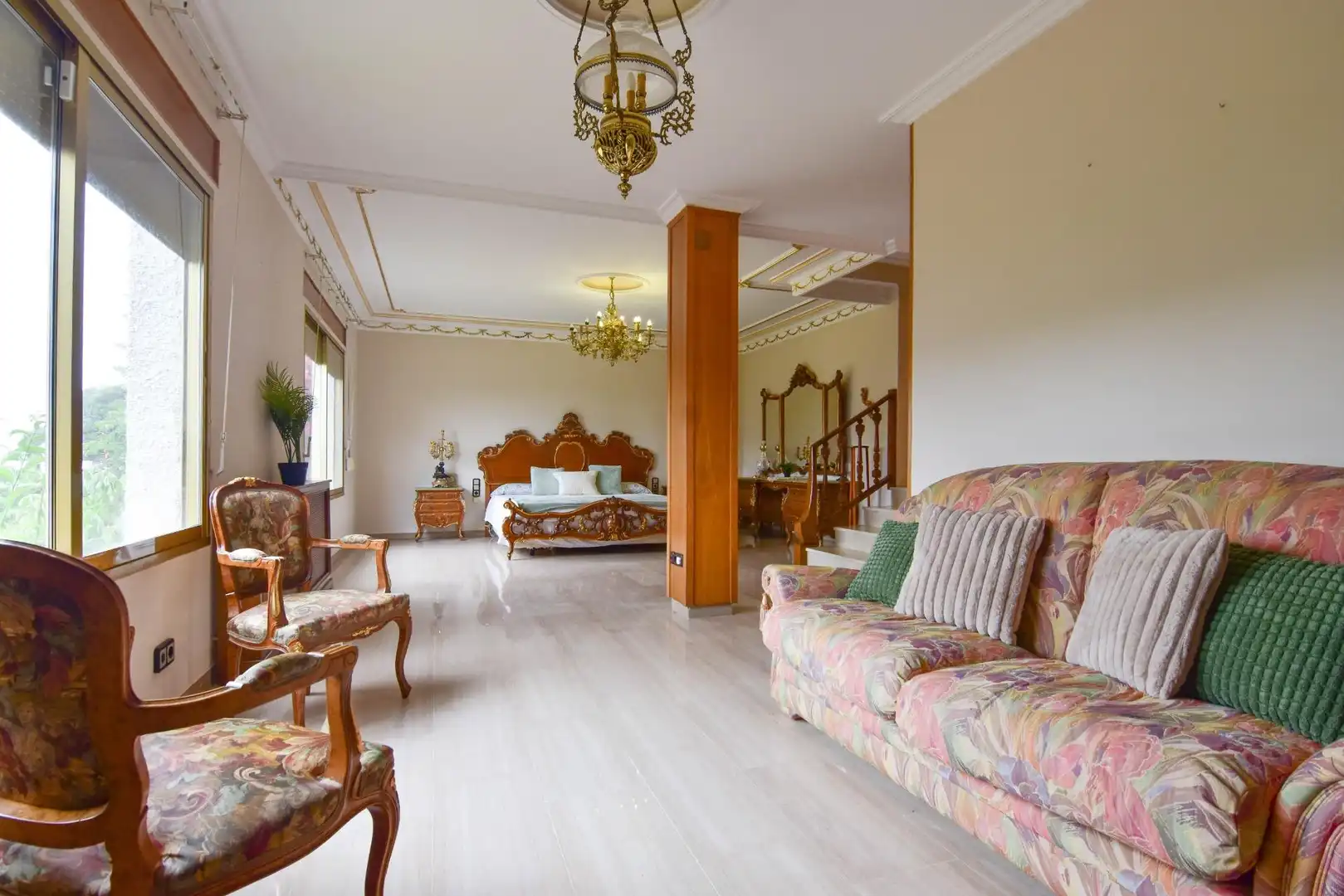 Sala d'estar de Casa o xalet en venda en Torrent amb Aire condicionat, Jardí privat i Terrassa