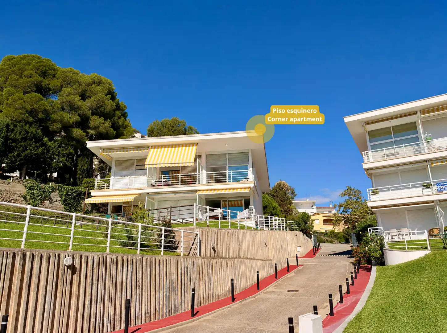 Exterior view of Flat for sale in Almadrava - Canyelles - Puig-Rom
