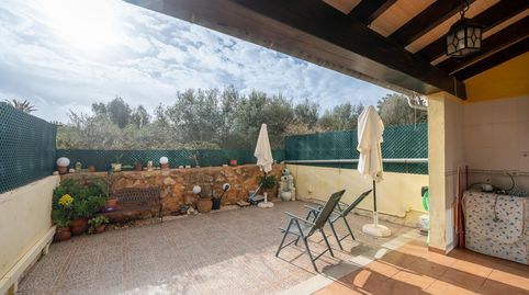 Casa adosada con terraza, garaje y 3 dormitorios en Es Llombards (Santanyí)