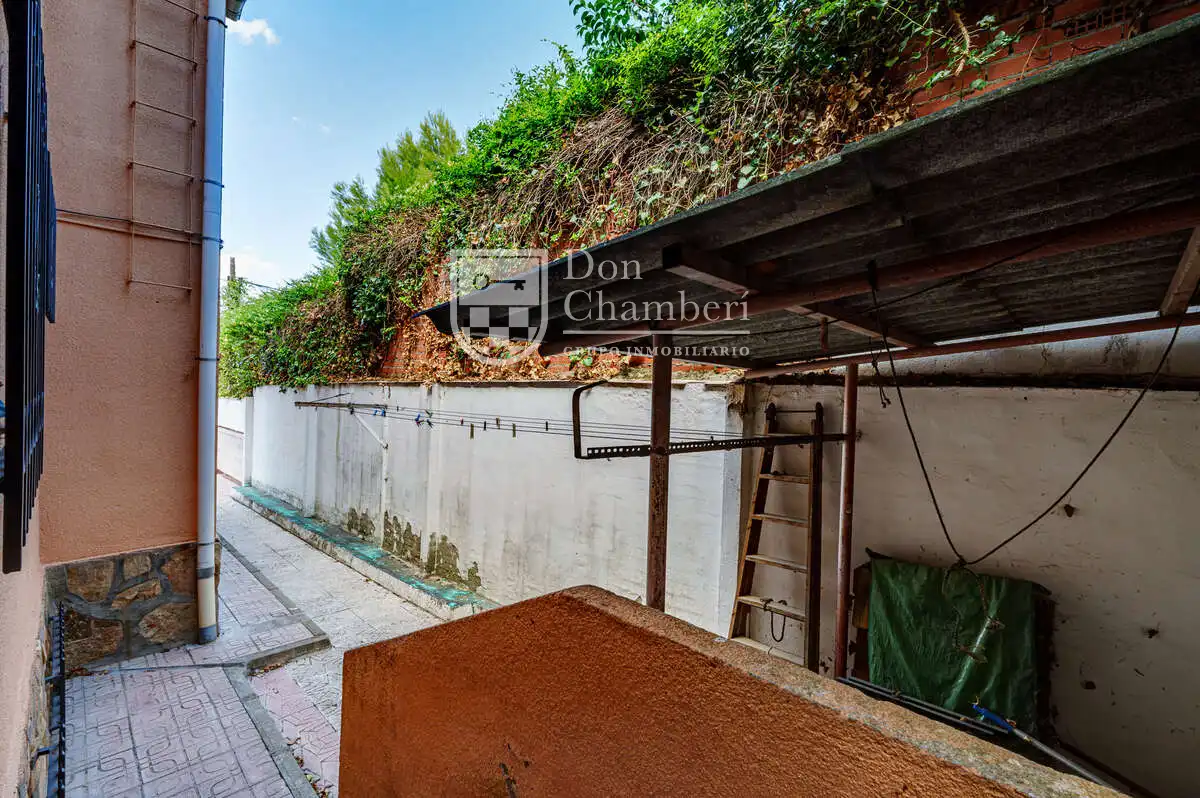 Exterior view of Houses for sale in Aranjuez  with Heating, Private garden and Terrace