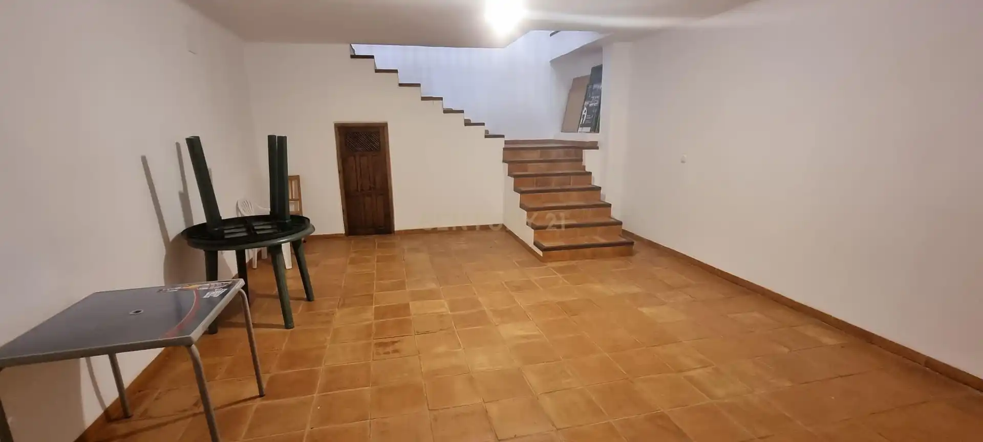 Oficina de alquiler en La Taha